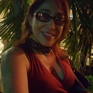 Meet your Posher, Dinorka